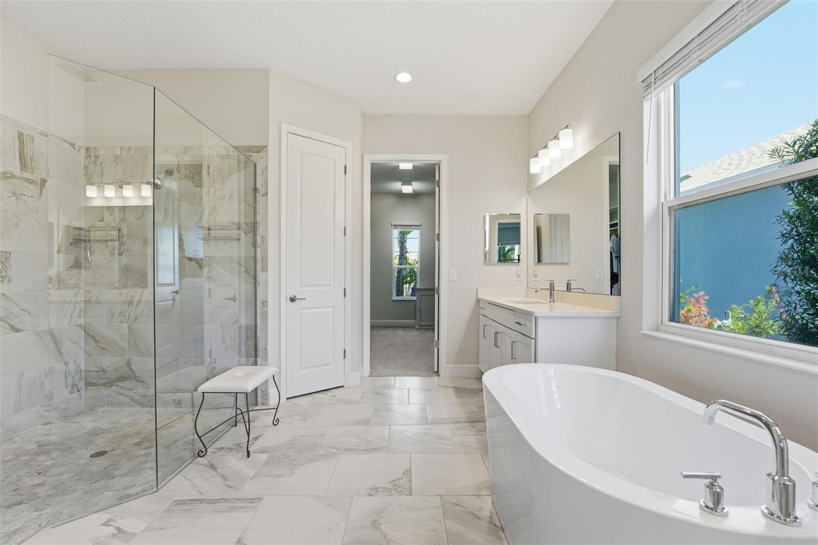 14307 SKIPPING STONE LOOP