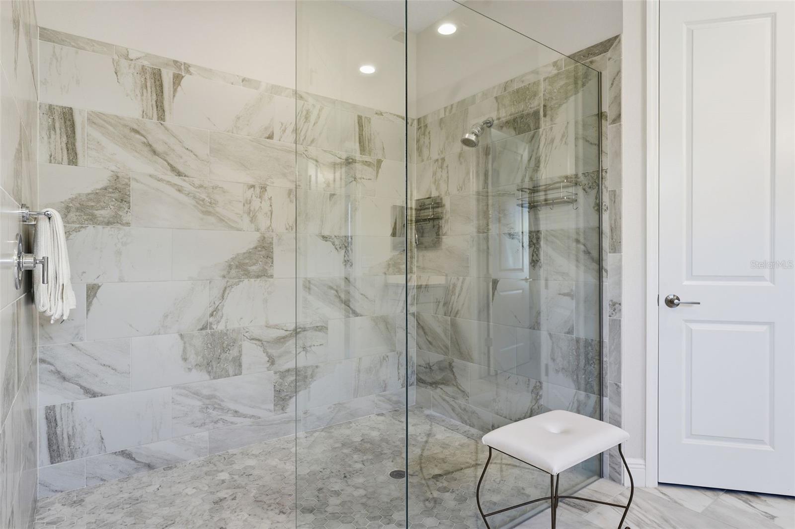 14307 SKIPPING STONE LOOP