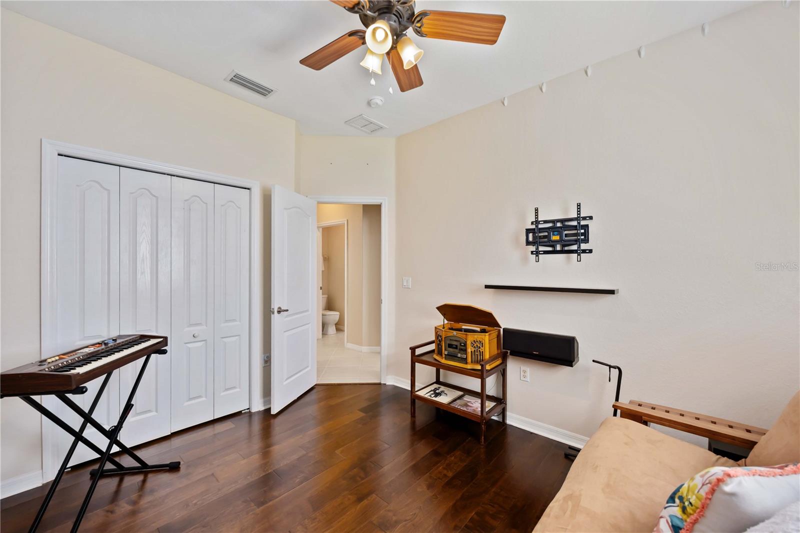 8769 MONTEREY BAY LOOP