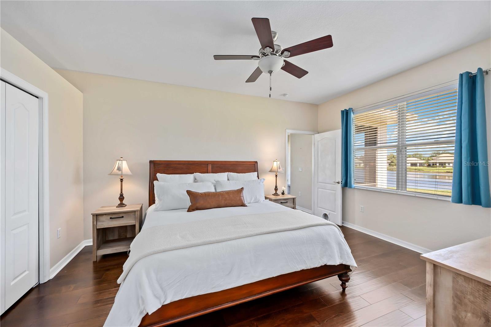 8769 MONTEREY BAY LOOP