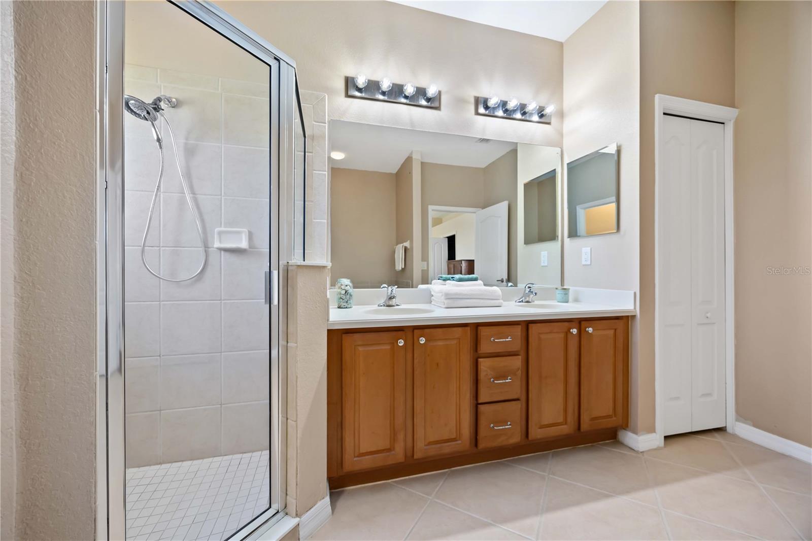 8769 MONTEREY BAY LOOP