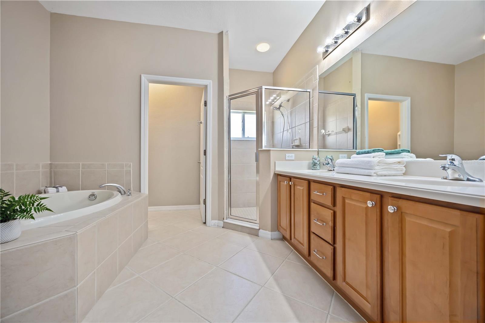 8769 MONTEREY BAY LOOP