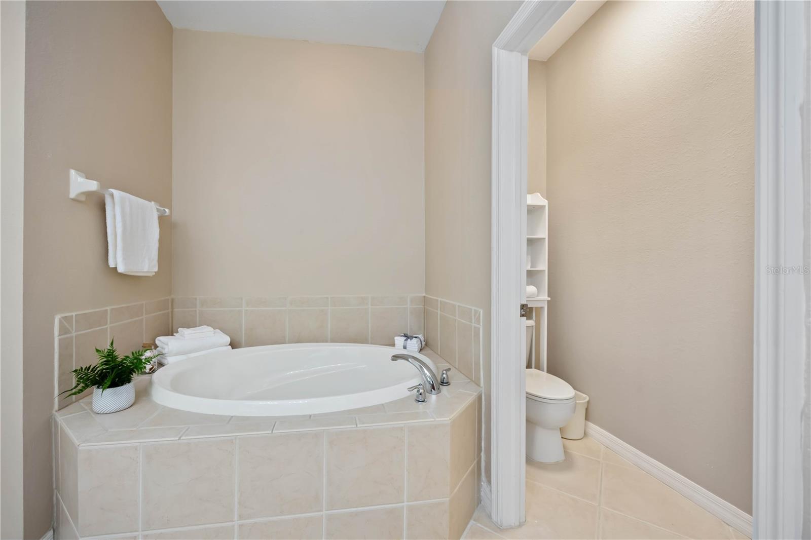 8769 MONTEREY BAY LOOP