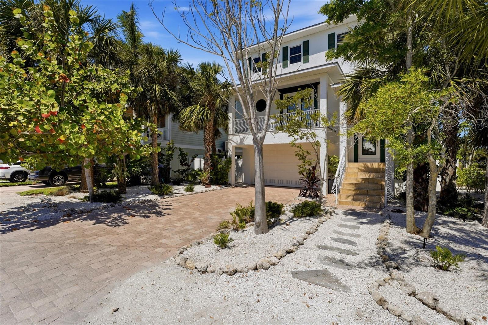 418 PINE AVE