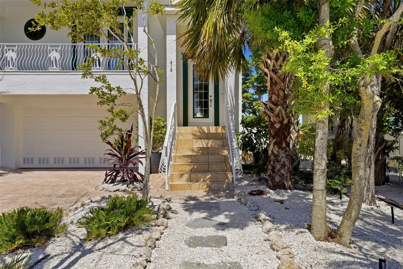 418 PINE AVE