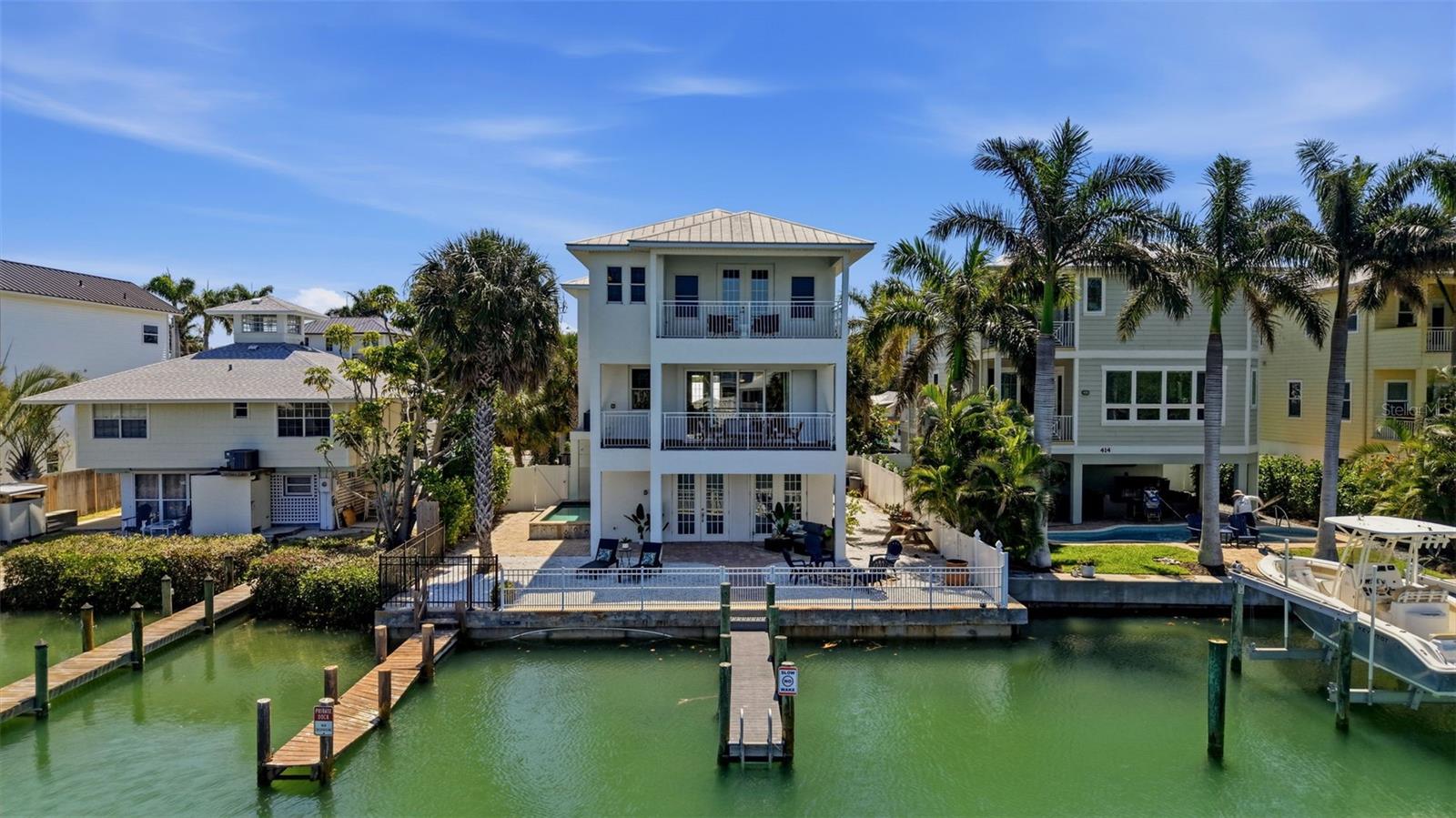 418 PINE AVE