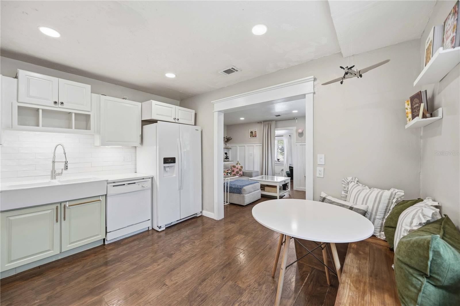 1223 12TH AVE W