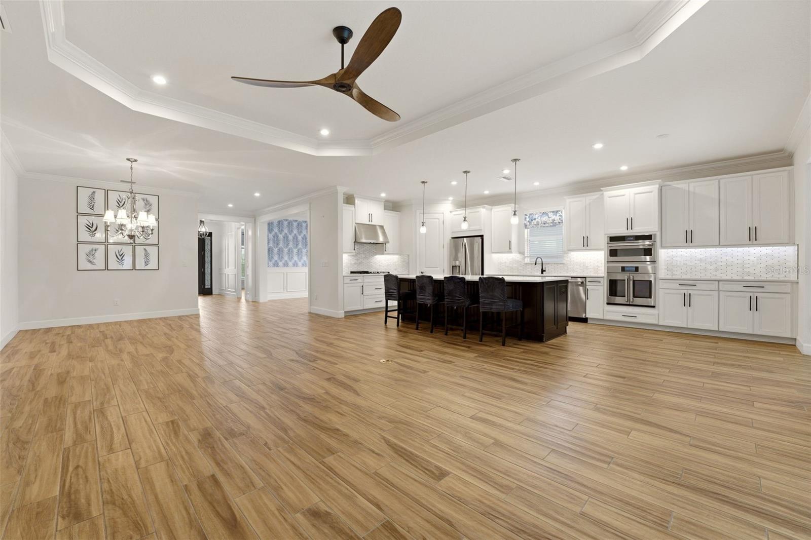 10912 SEASONS WAY