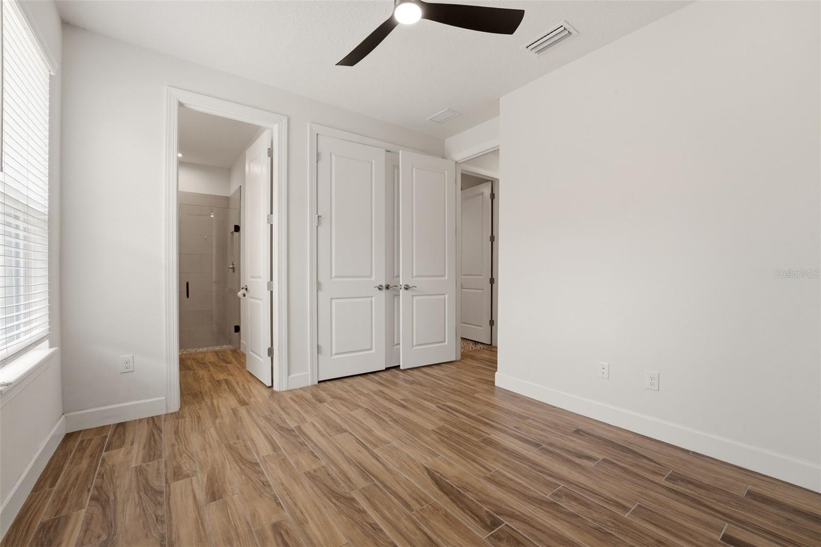 10912 SEASONS WAY
