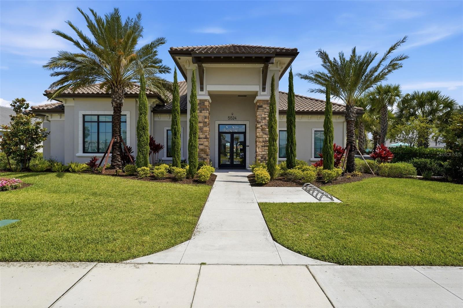 10912 SEASONS WAY