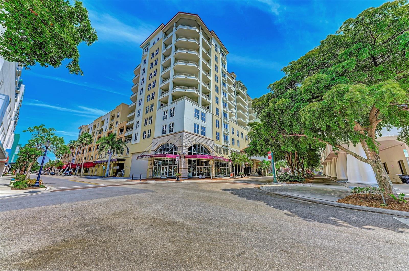 100 CENTRAL AVE #H716