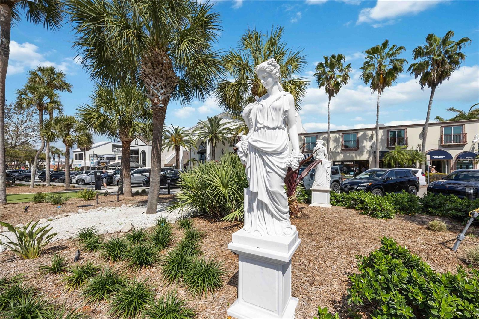 765 JOHN RINGLING BLVD #5