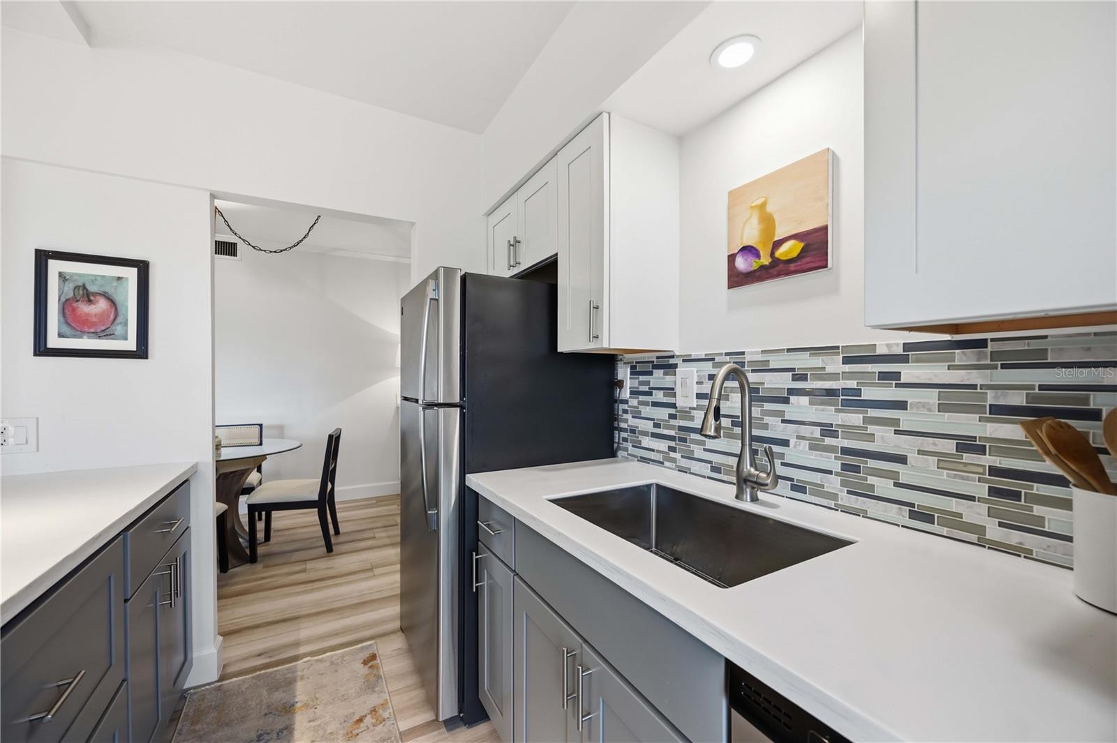 765 JOHN RINGLING BLVD #5