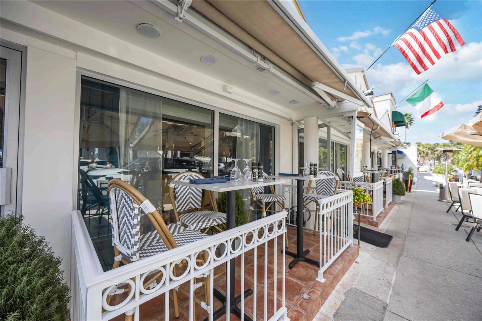 765 JOHN RINGLING BLVD #5