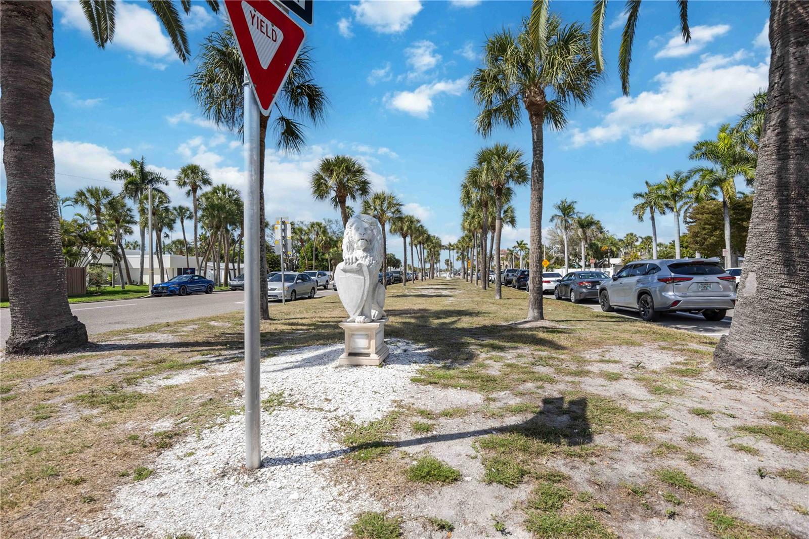 765 JOHN RINGLING BLVD #5
