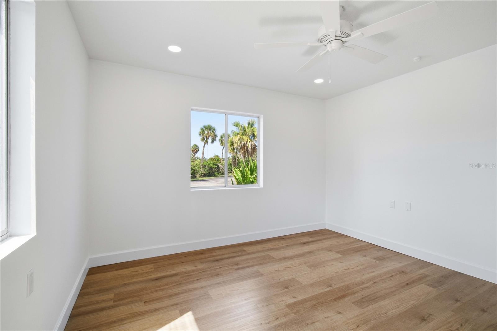 765 JOHN RINGLING BLVD #1