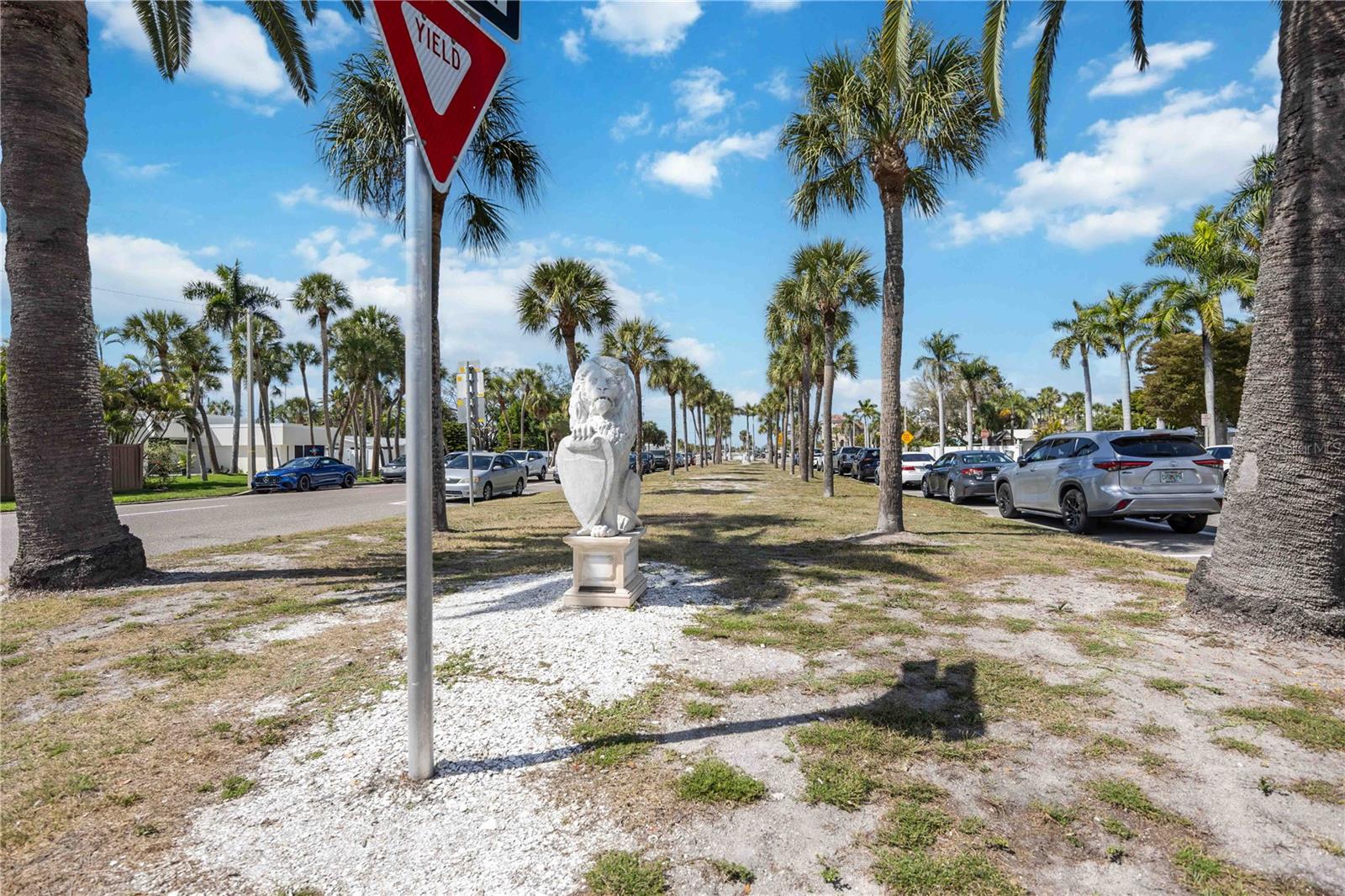765 JOHN RINGLING BLVD #1