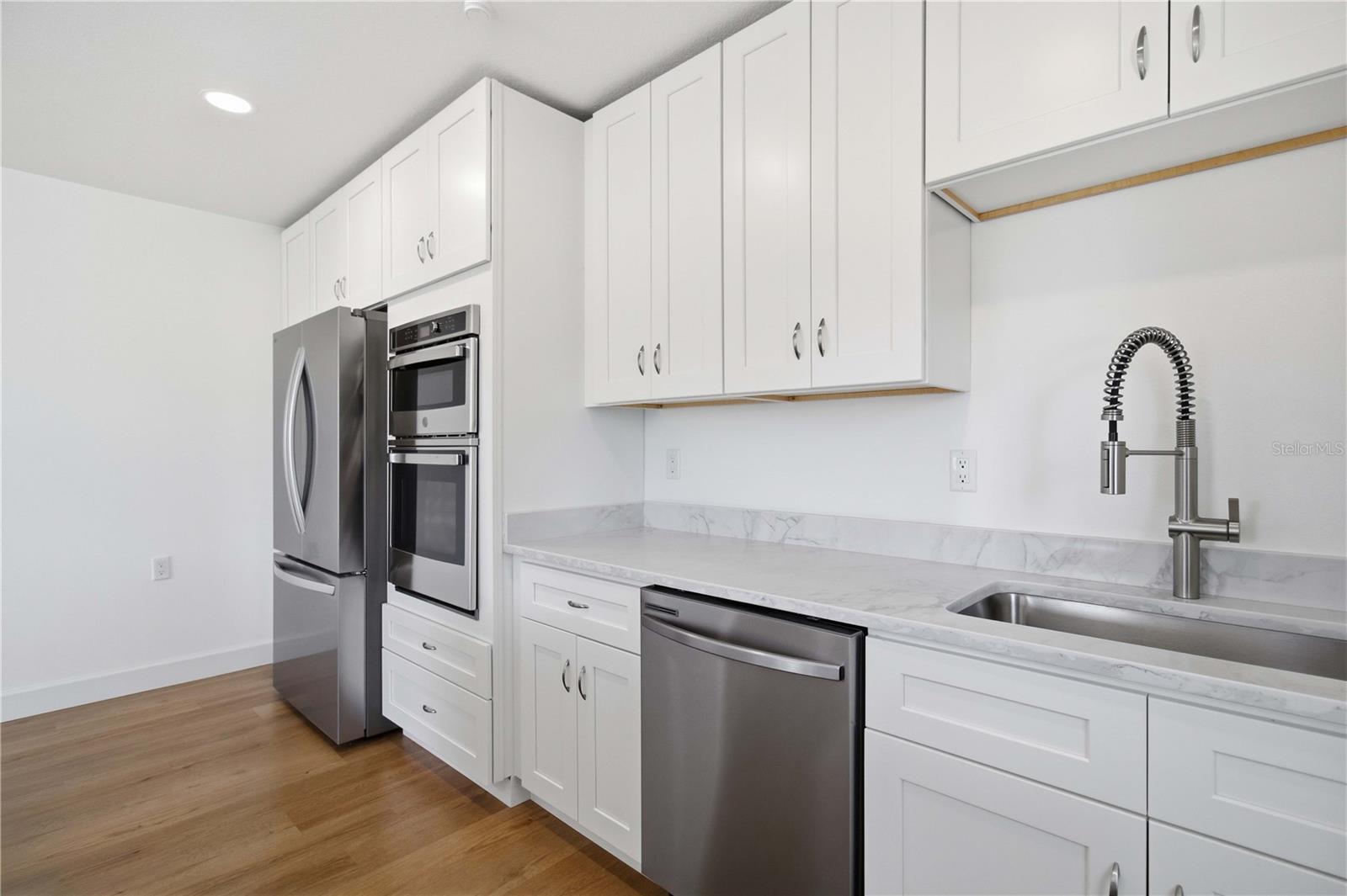 765 JOHN RINGLING BLVD #1