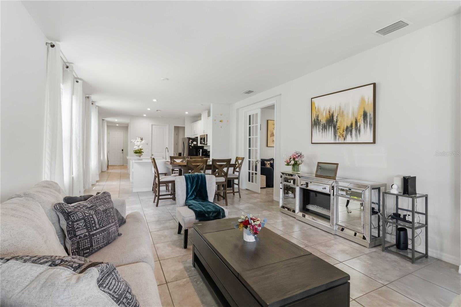 5517 SUMMIT GLN