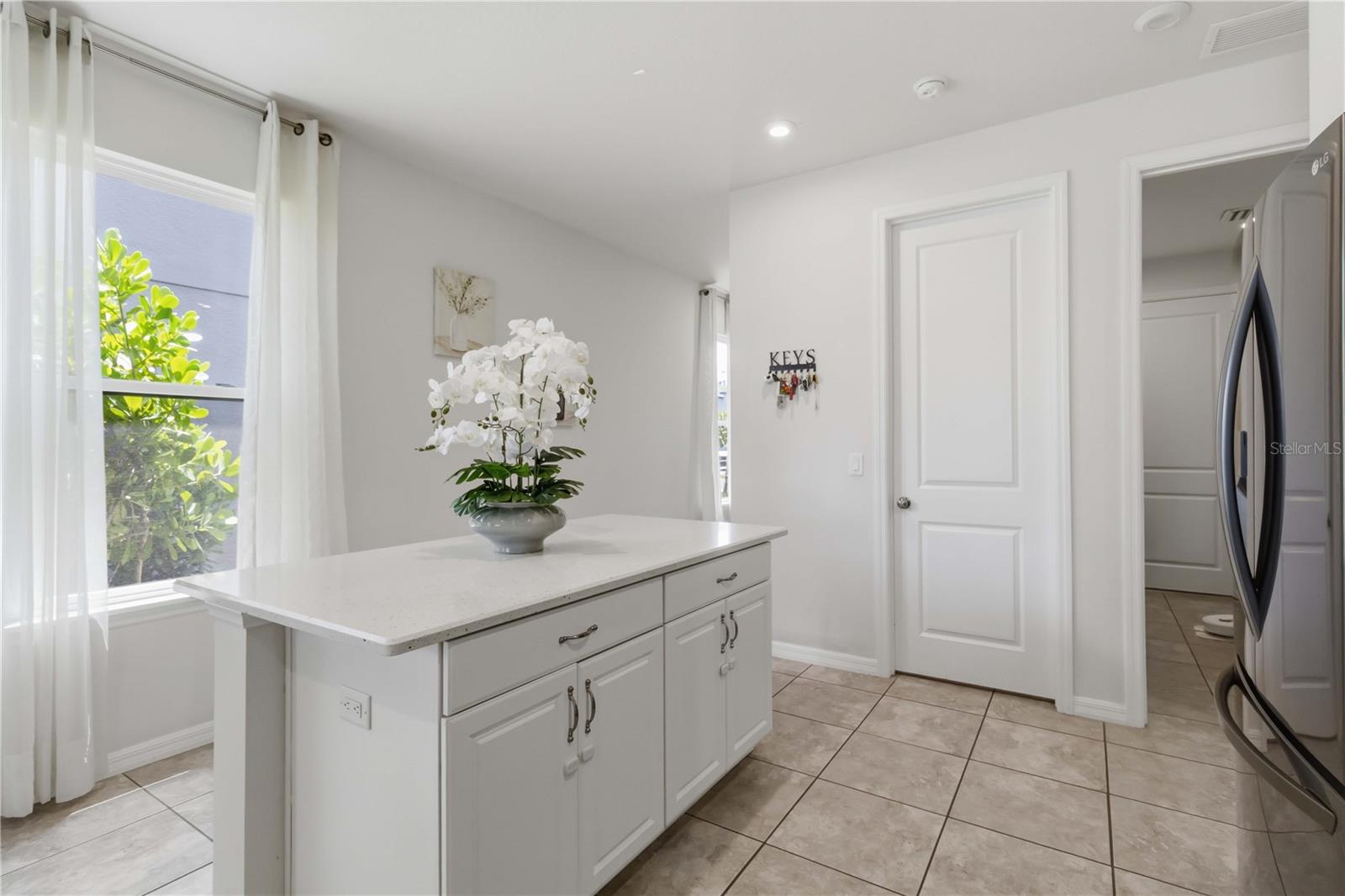 5517 SUMMIT GLN