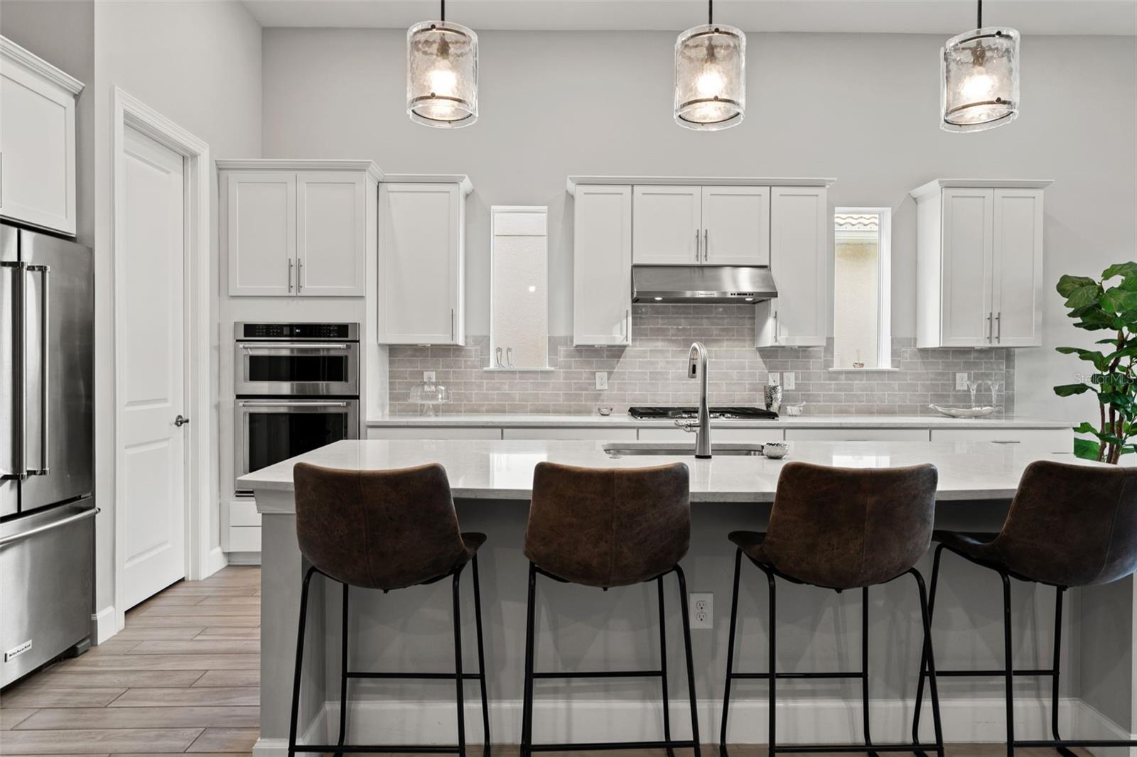 12111 BLUE HILL TRL