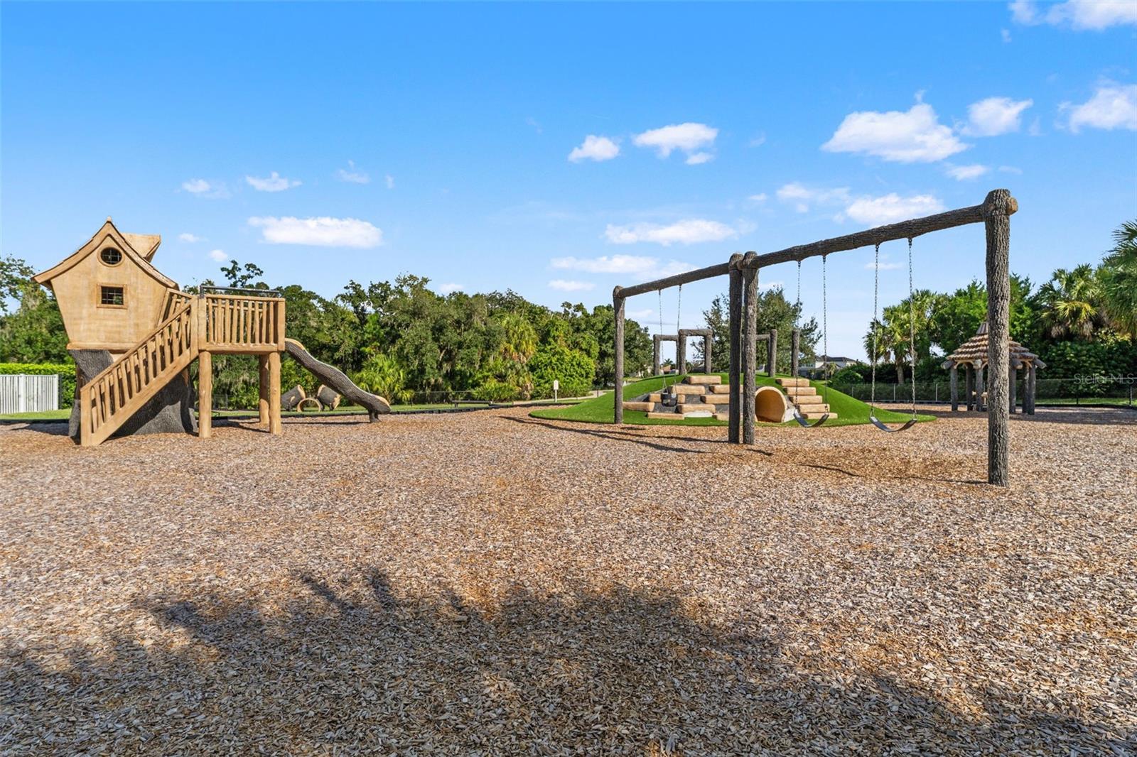 12111 BLUE HILL TRL