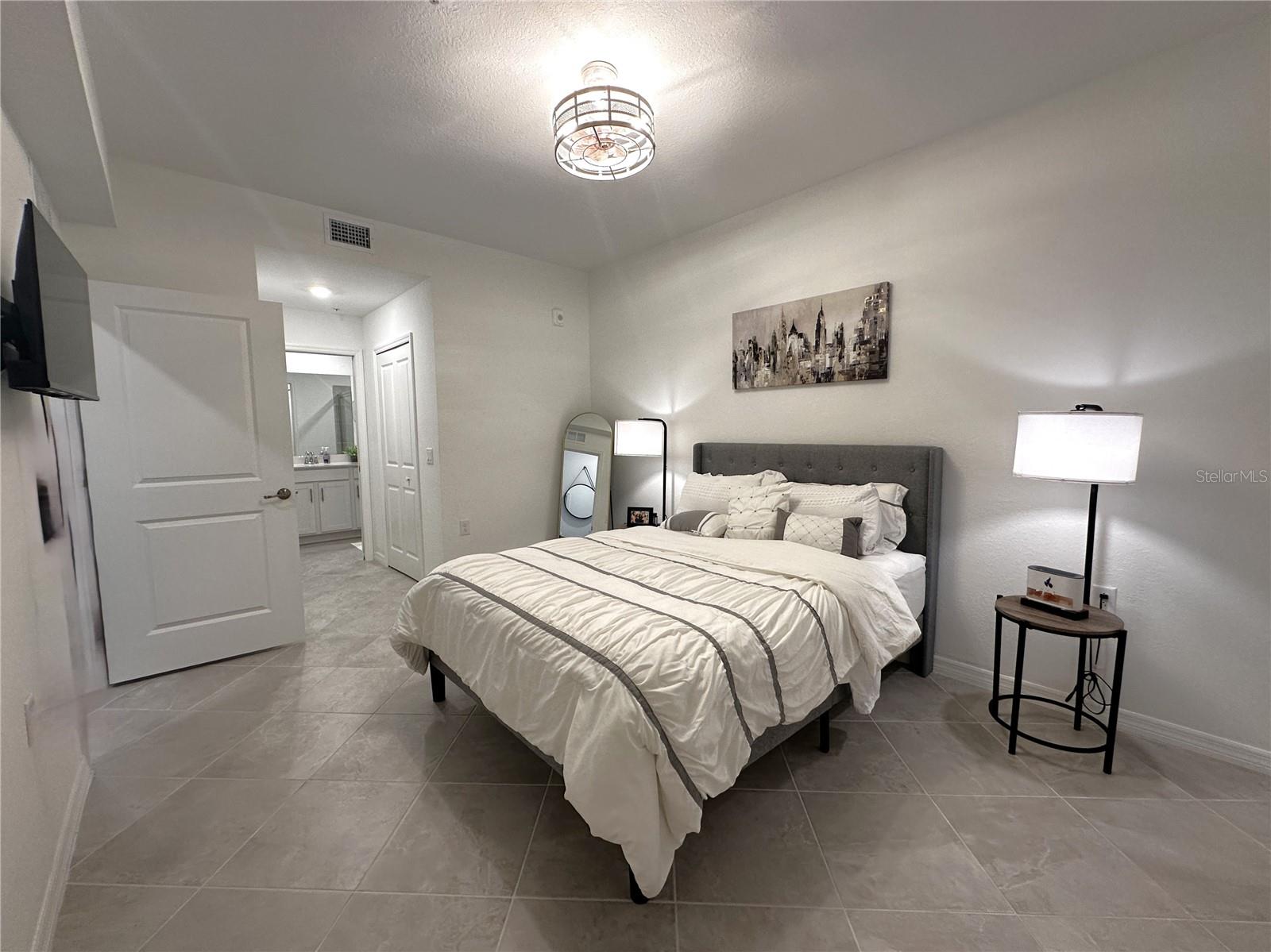 14151 HERITAGE LANDING BLVD #1017