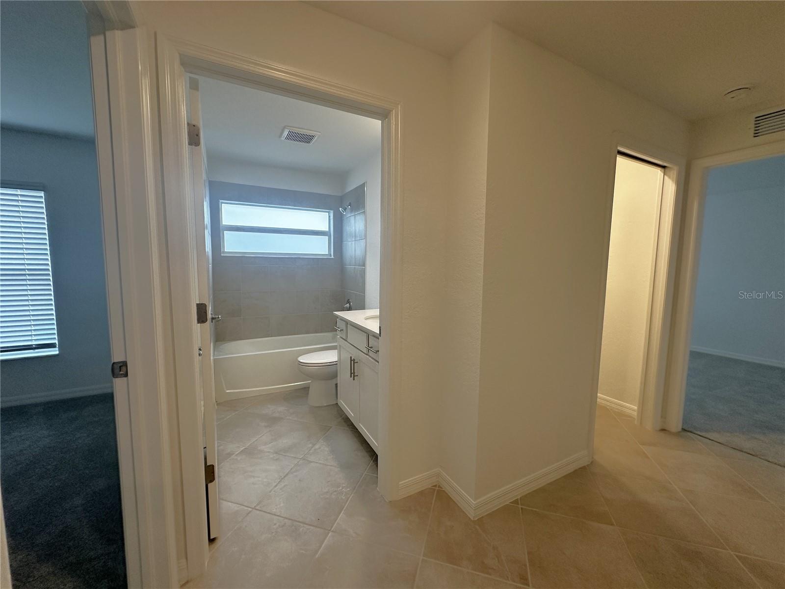 14271 HERITAGE LANDING BLVD BLVD #1528