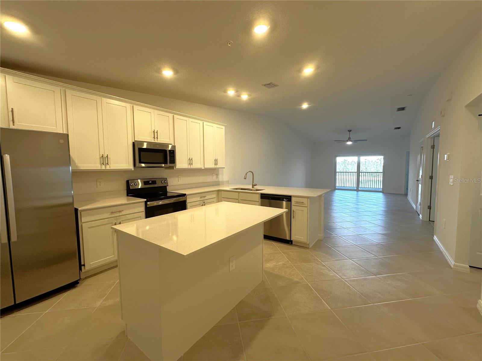 14271 HERITAGE LANDING BLVD BLVD #1528