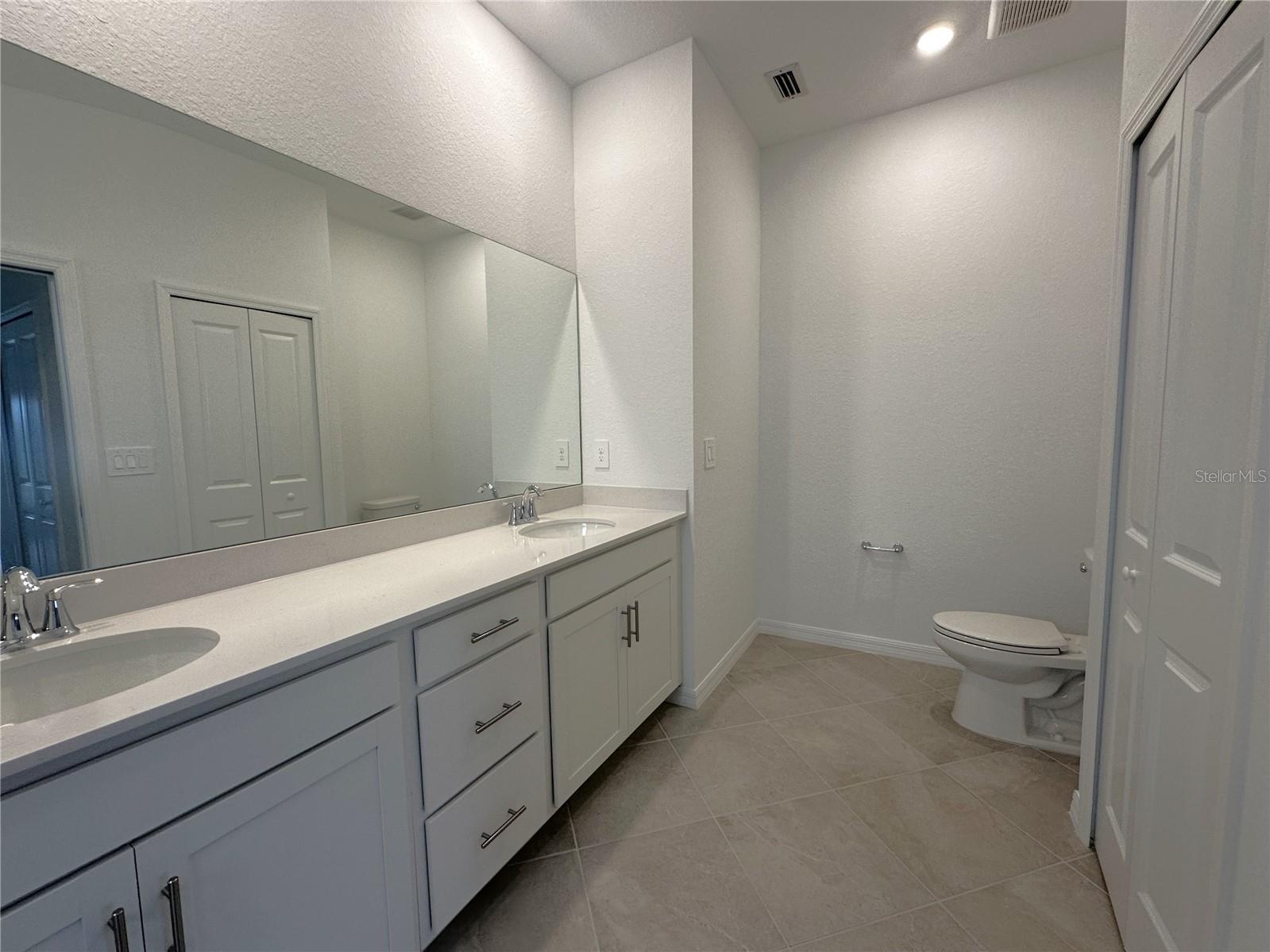 14271 HERITAGE LANDING BLVD BLVD #1528