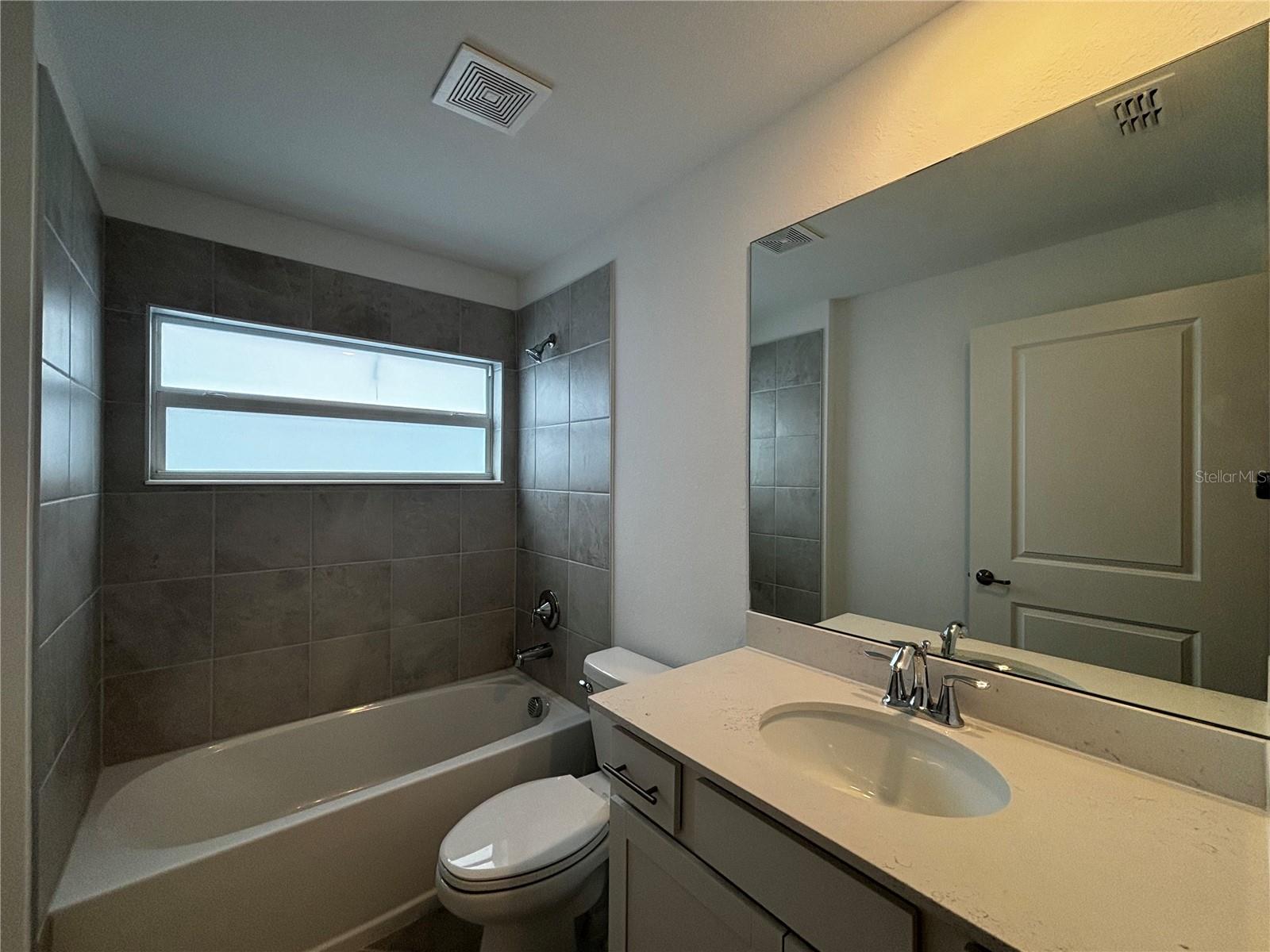 14271 HERITAGE LANDING BLVD BLVD #1528