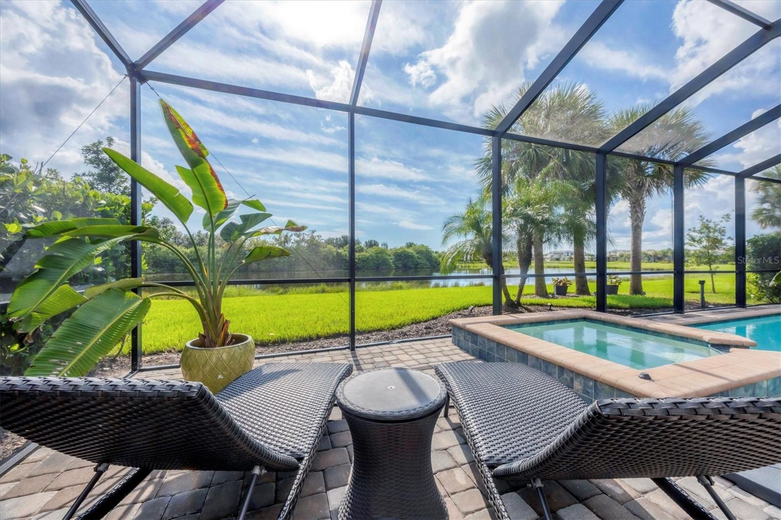 25127 GOLDEN FERN DR