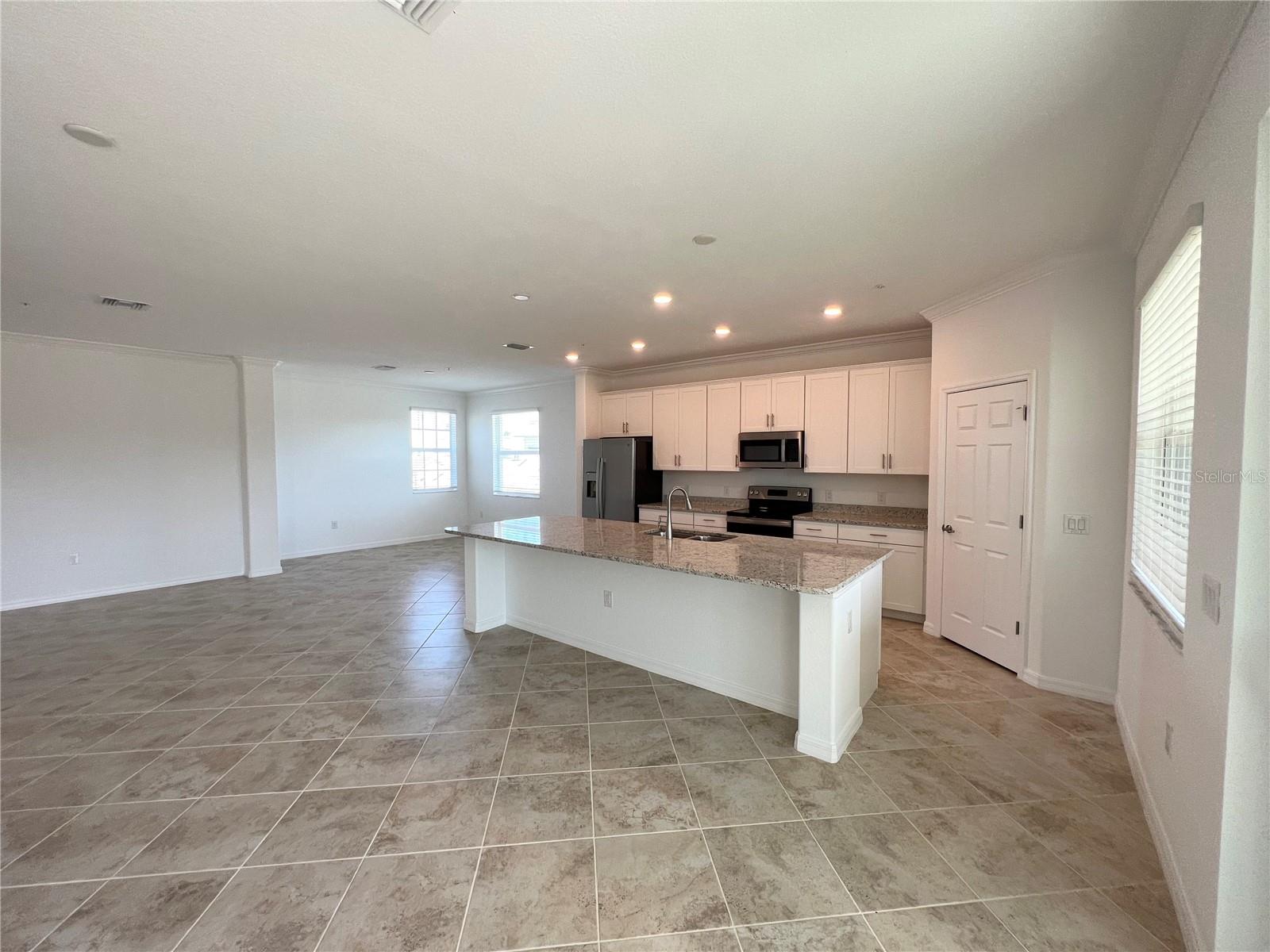 14632 SYCAMORE CT #2621
