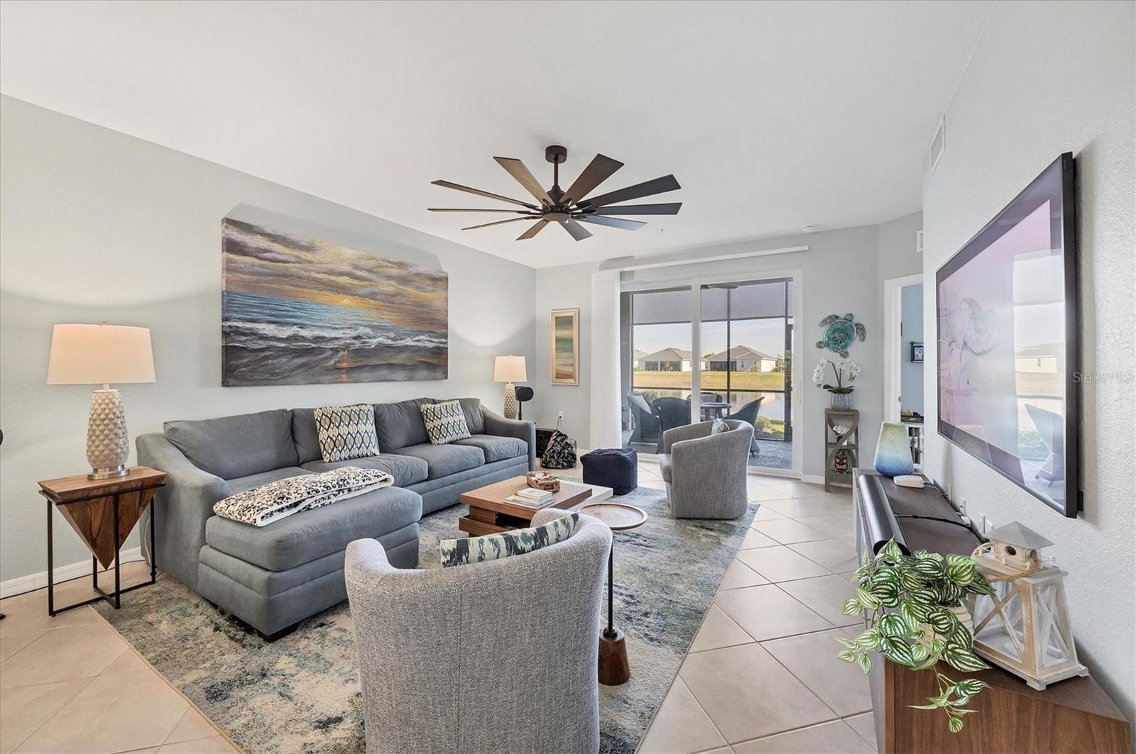 14214 HERITAGE LANDING BLVD #818