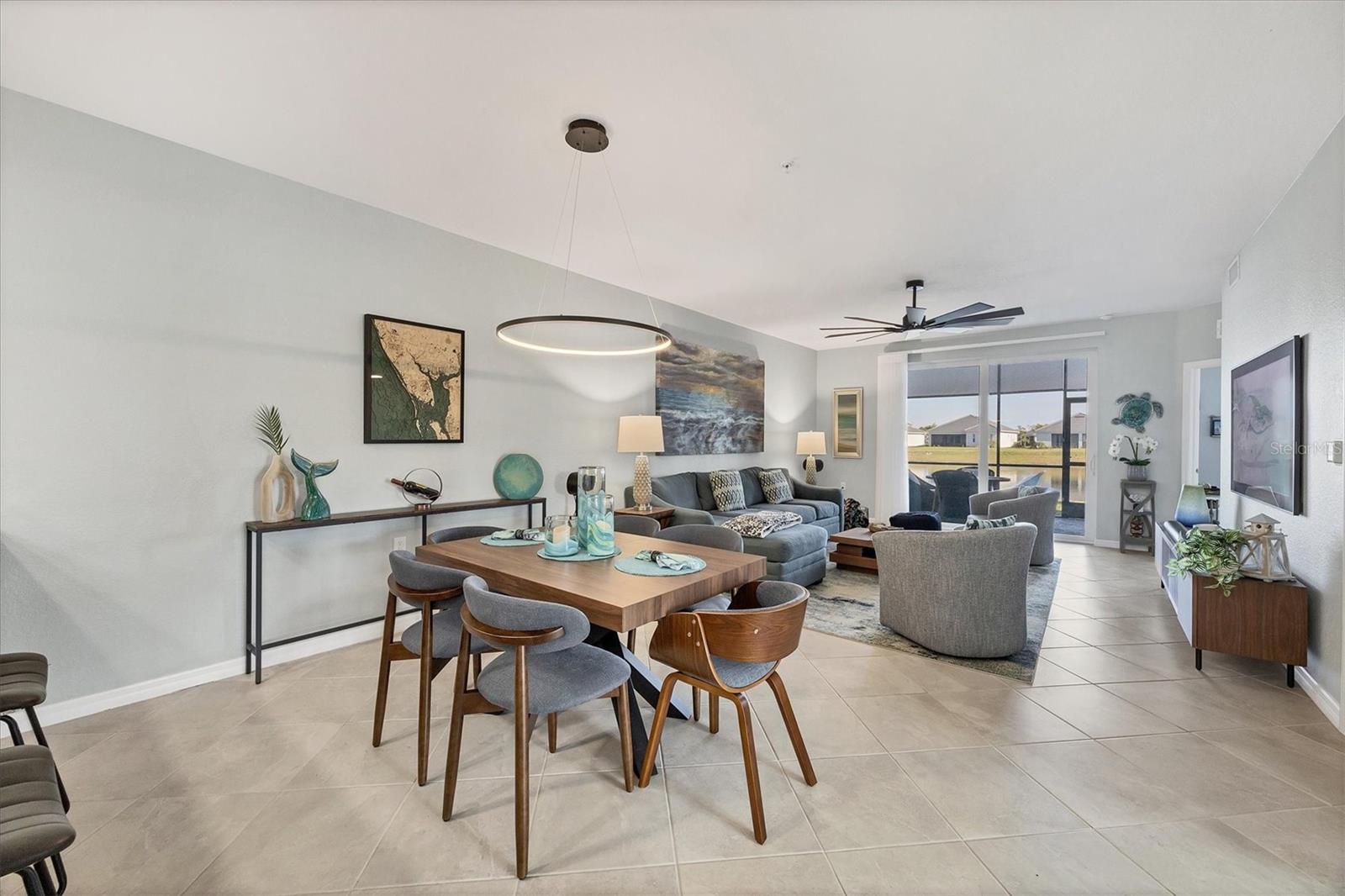 14214 HERITAGE LANDING BLVD #818