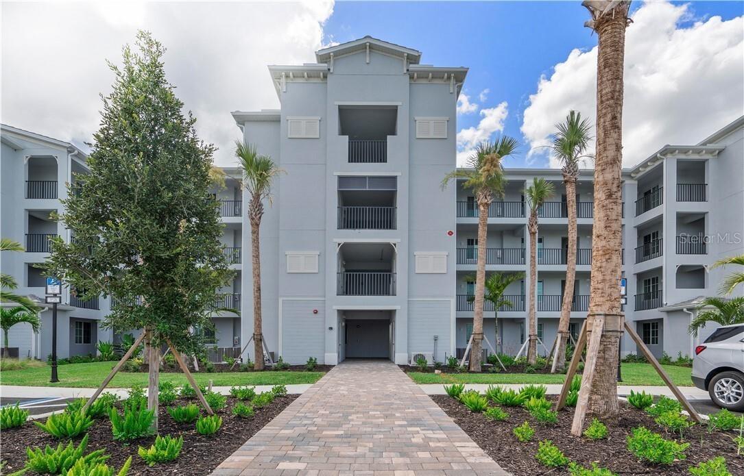 14211 HERITAGE LANDING BLVD #1438