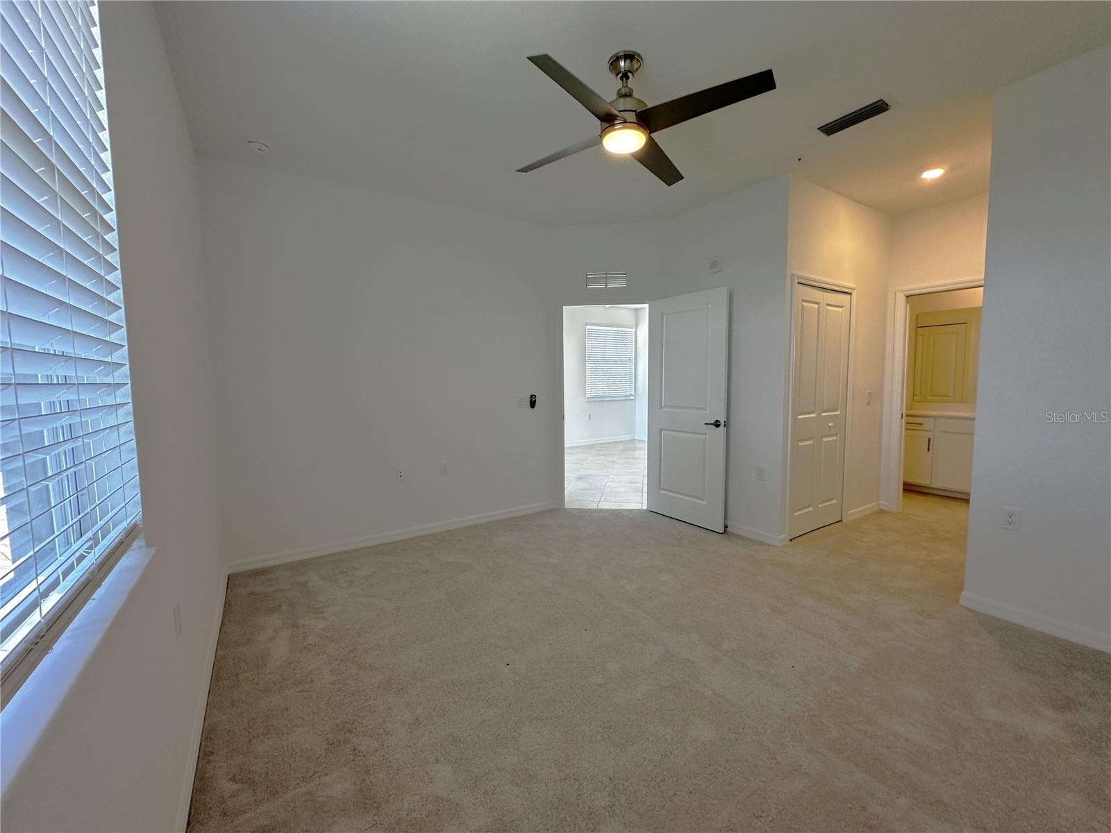 14211 HERITAGE LANDING BLVD #1438