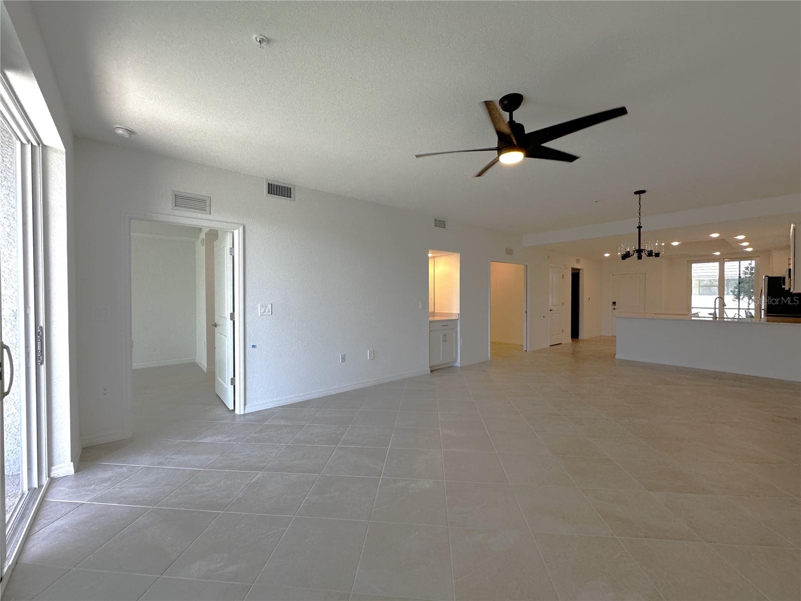 14231 HERITAGE LANDING BLVD #1917