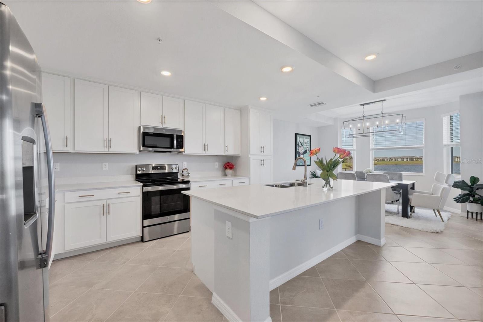 12140 WELLEN GOLF ST #106