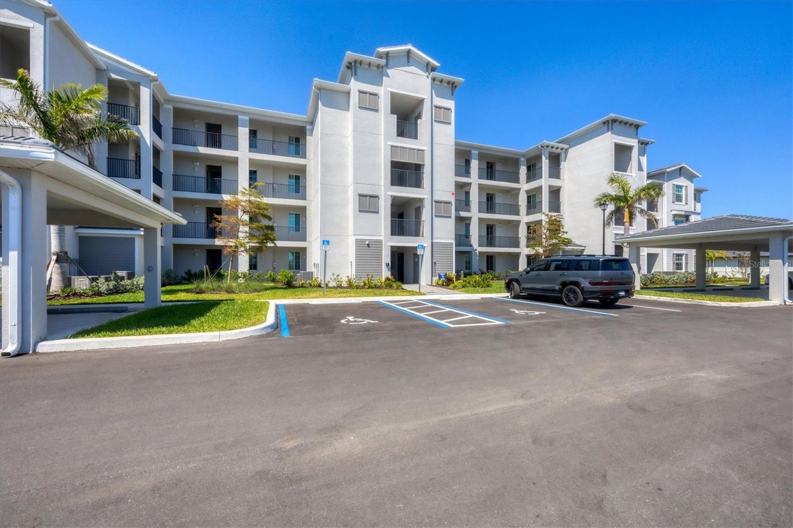 12140 WELLEN GOLF ST #106