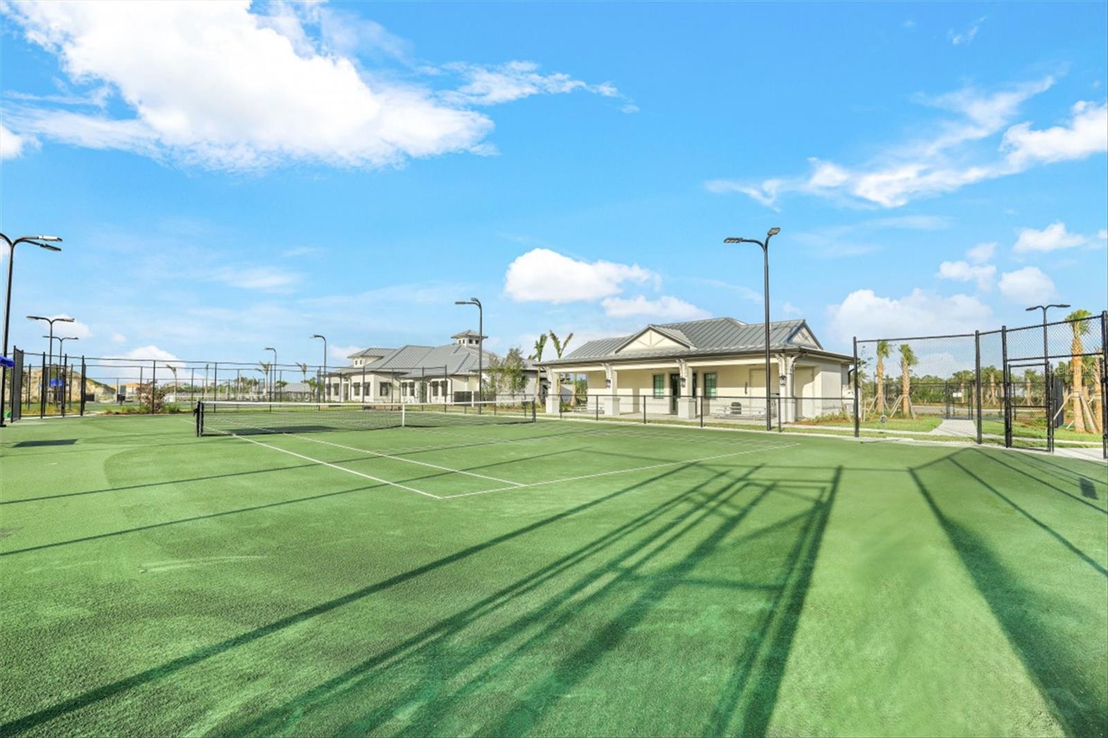 14141 HERITAGE LANDING BLVD #927