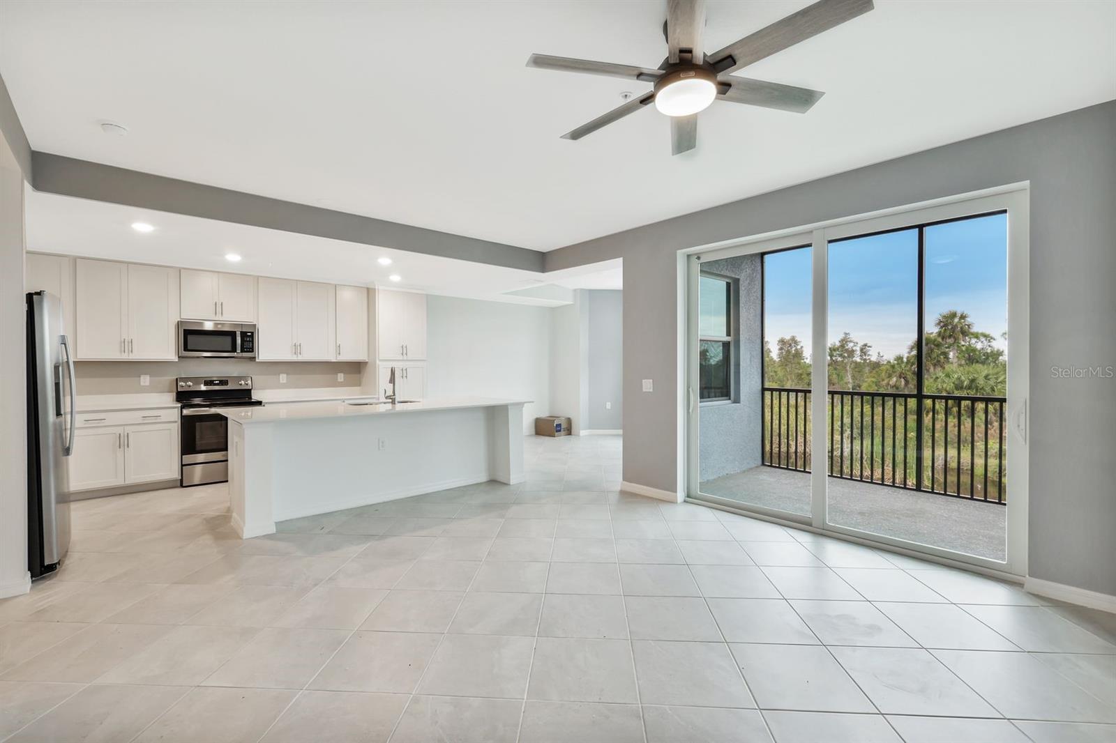 14141 HERITAGE LANDING BLVD #927