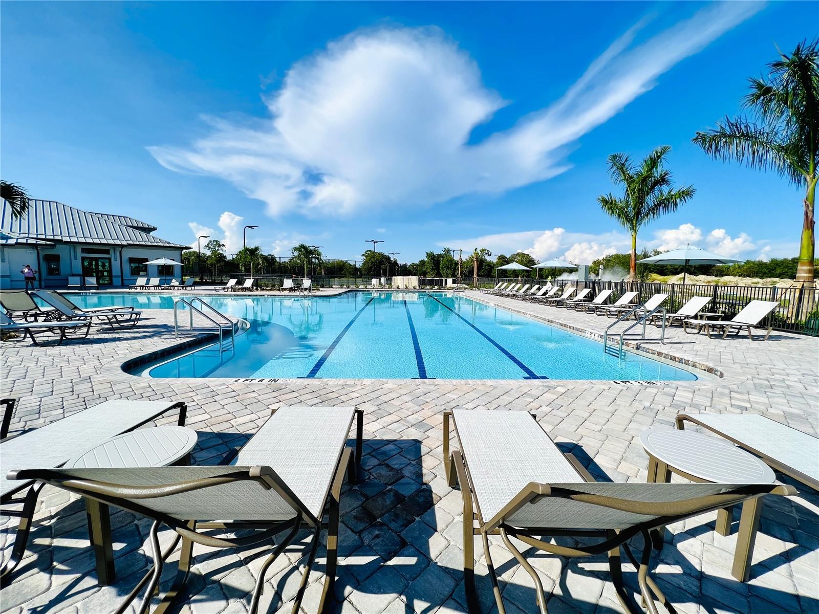 14211 HERITAGE LANDING BLVD #1422
