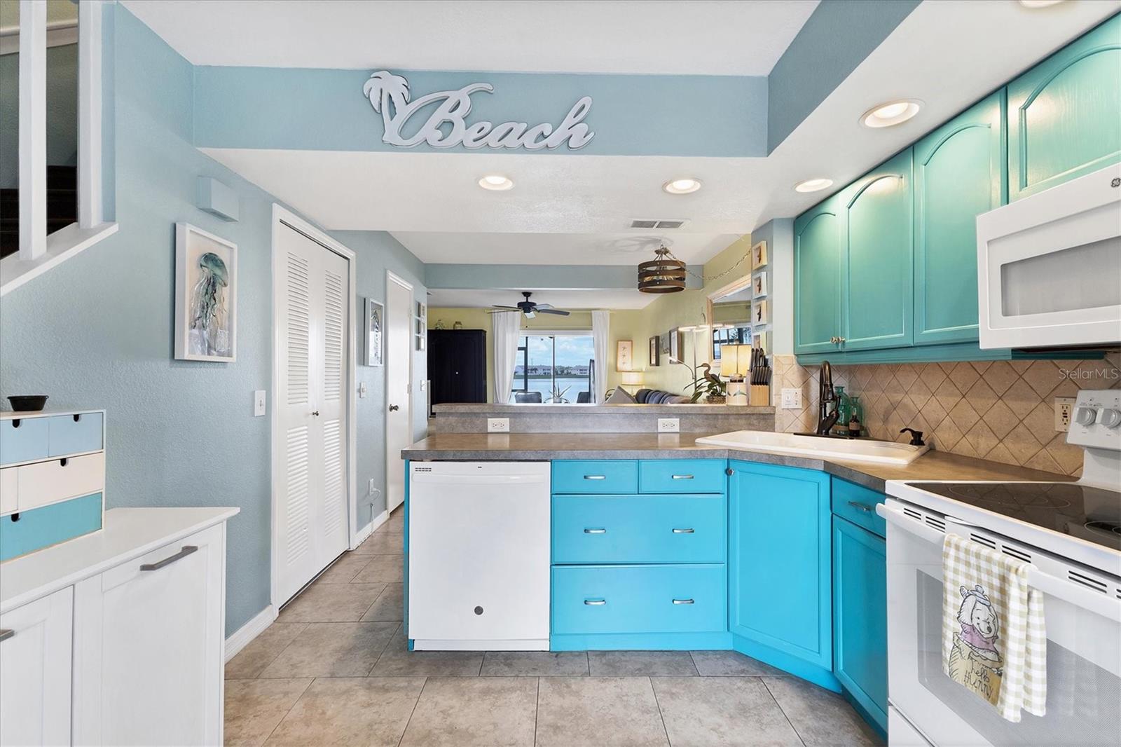 26310 RAMPART BLVD #504