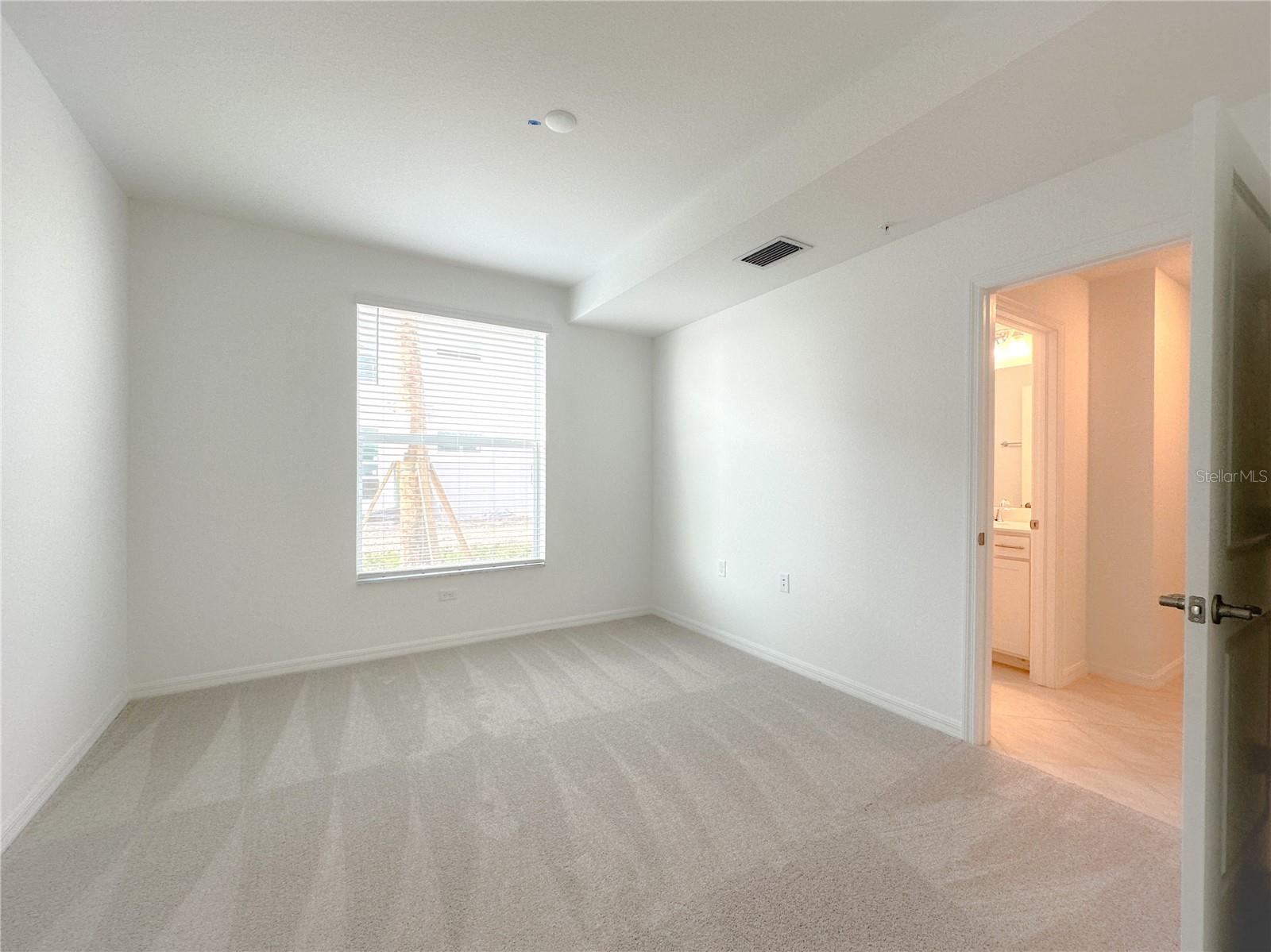 14204 HERITAGE LANDING BLVD #718