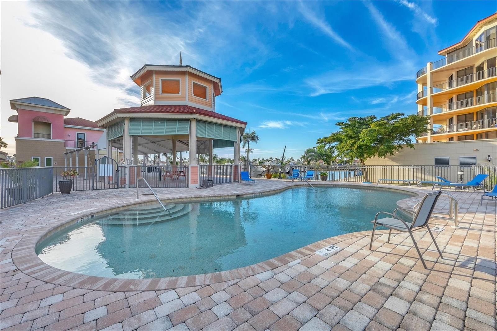 5865 SHELL COVE DR #106