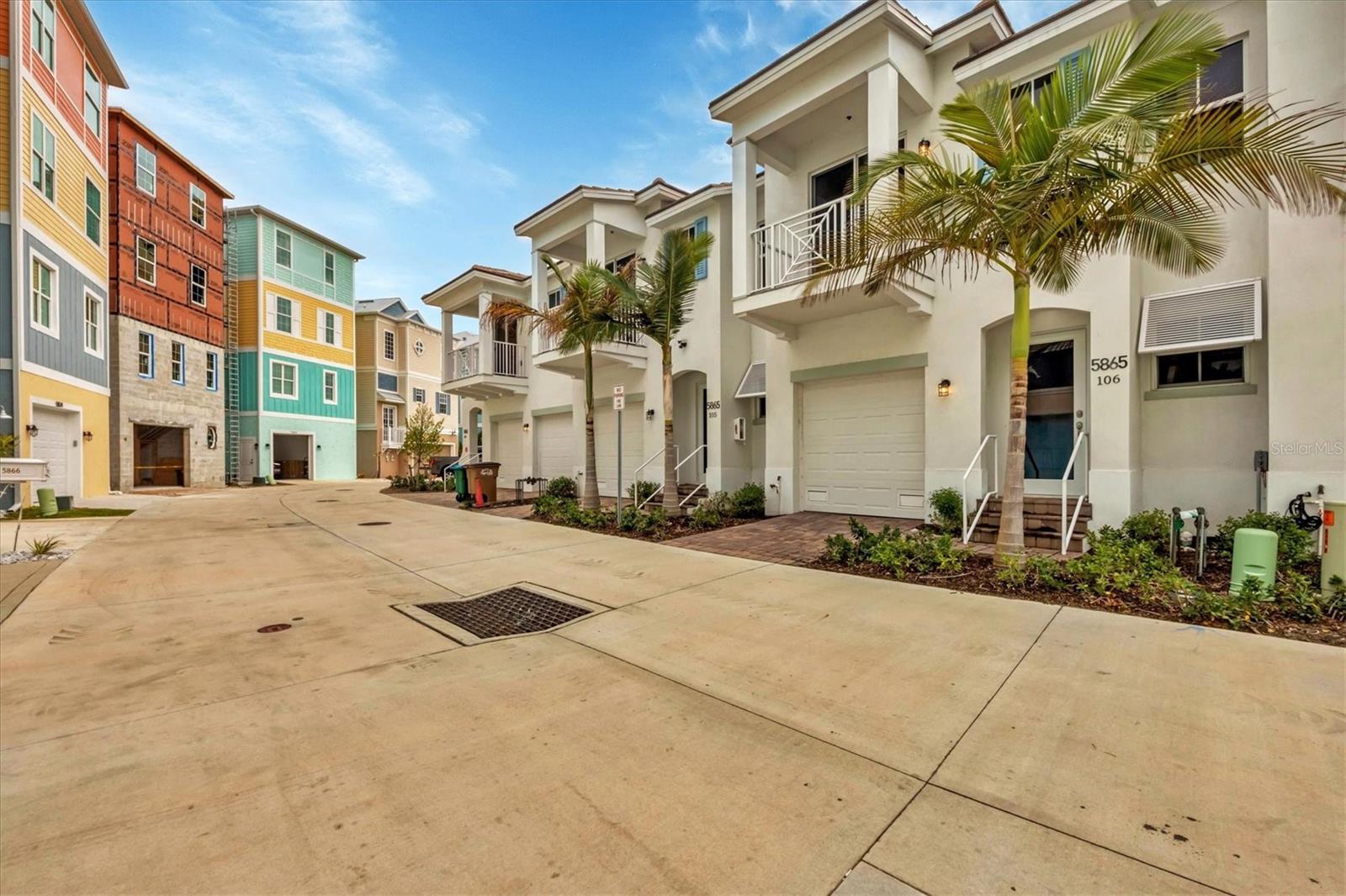5865 SHELL COVE DR #106