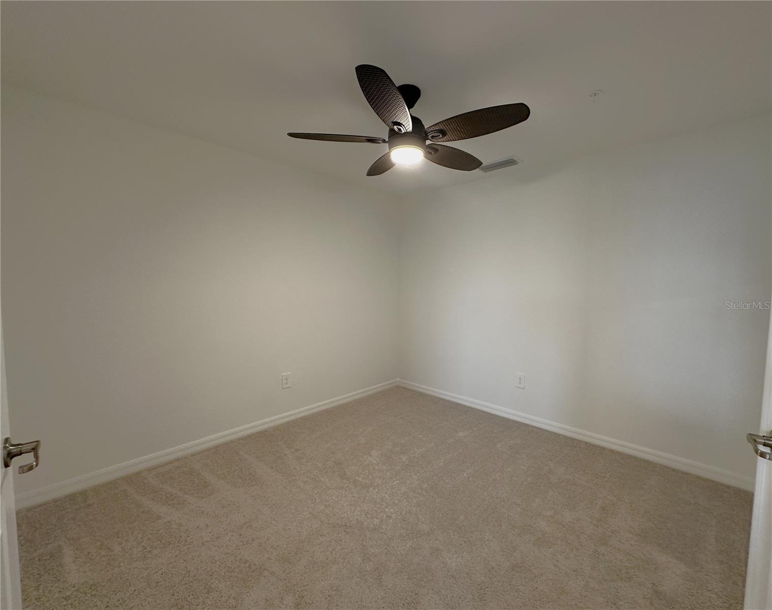 14271 HERITAGE LANDING BLVD #1523