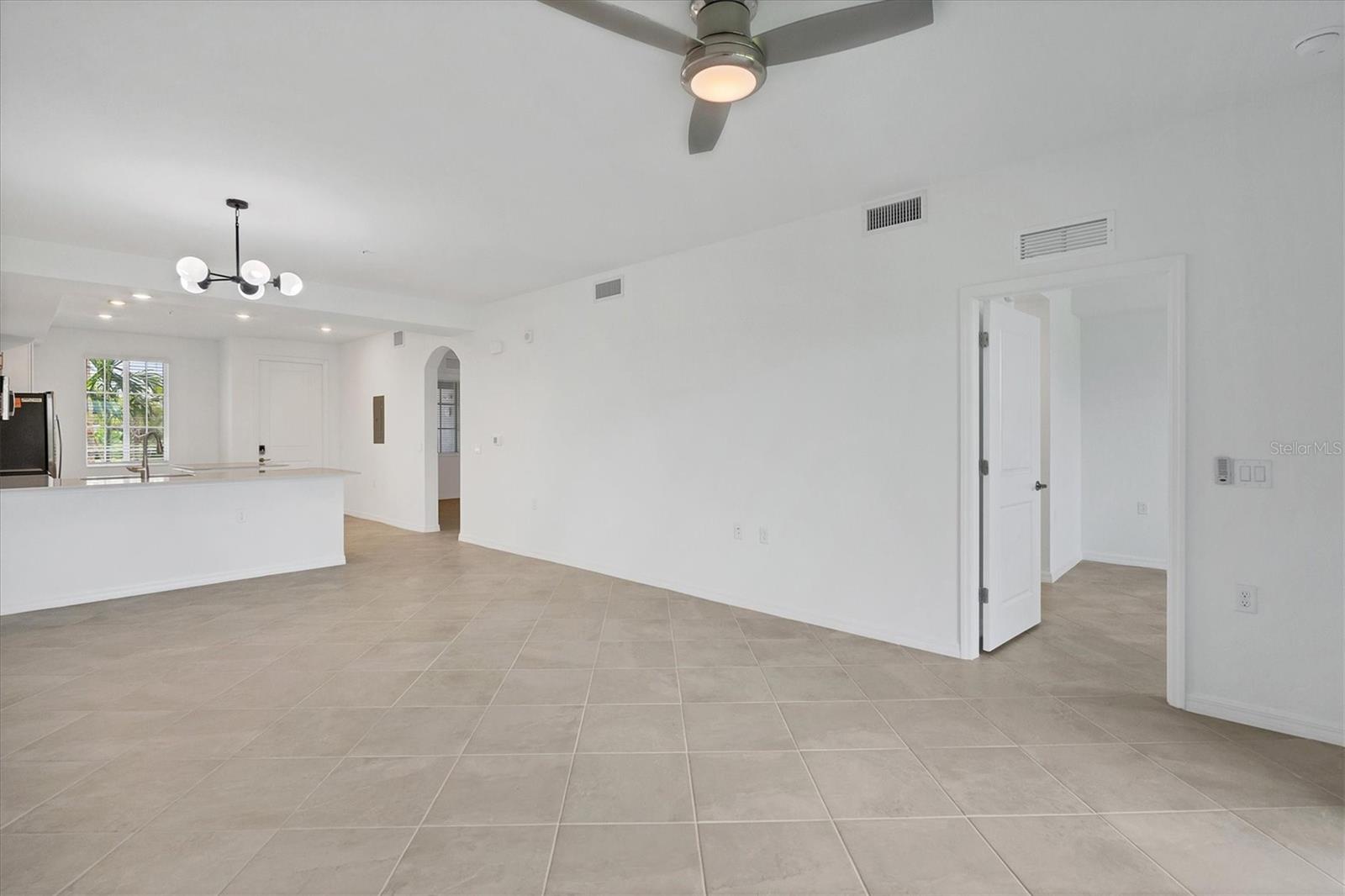 14161 HERITAGE LANDING BLVD #1115