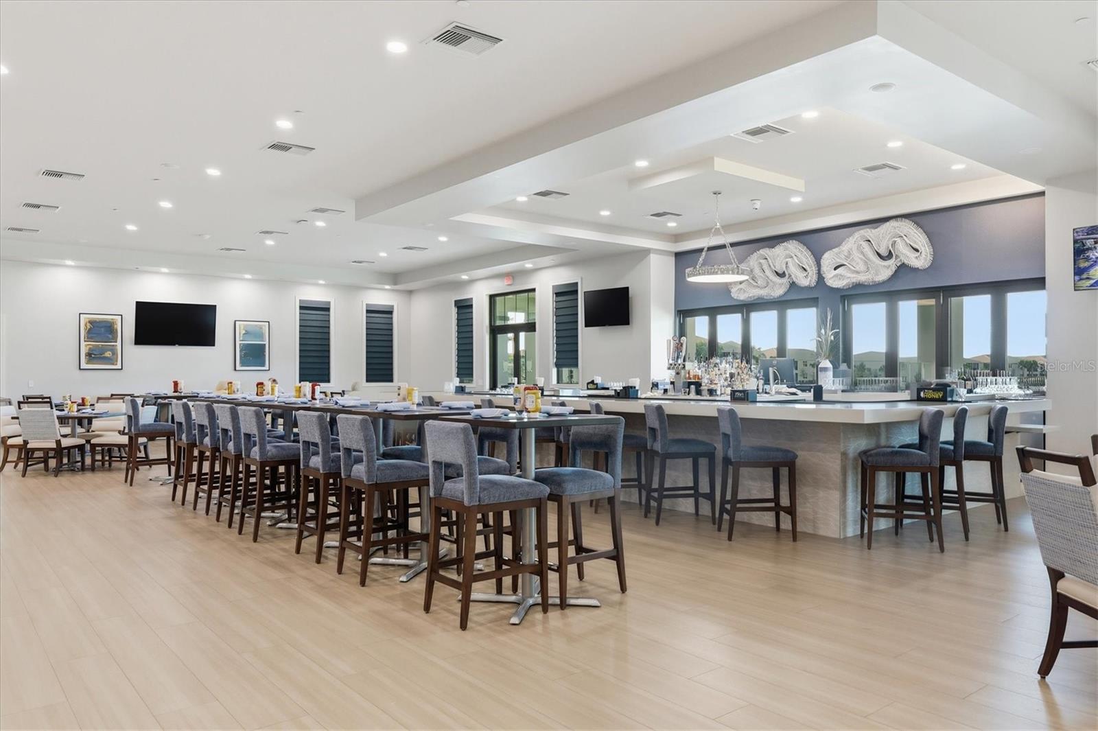 14025 BLACK BEAUTY DR #412